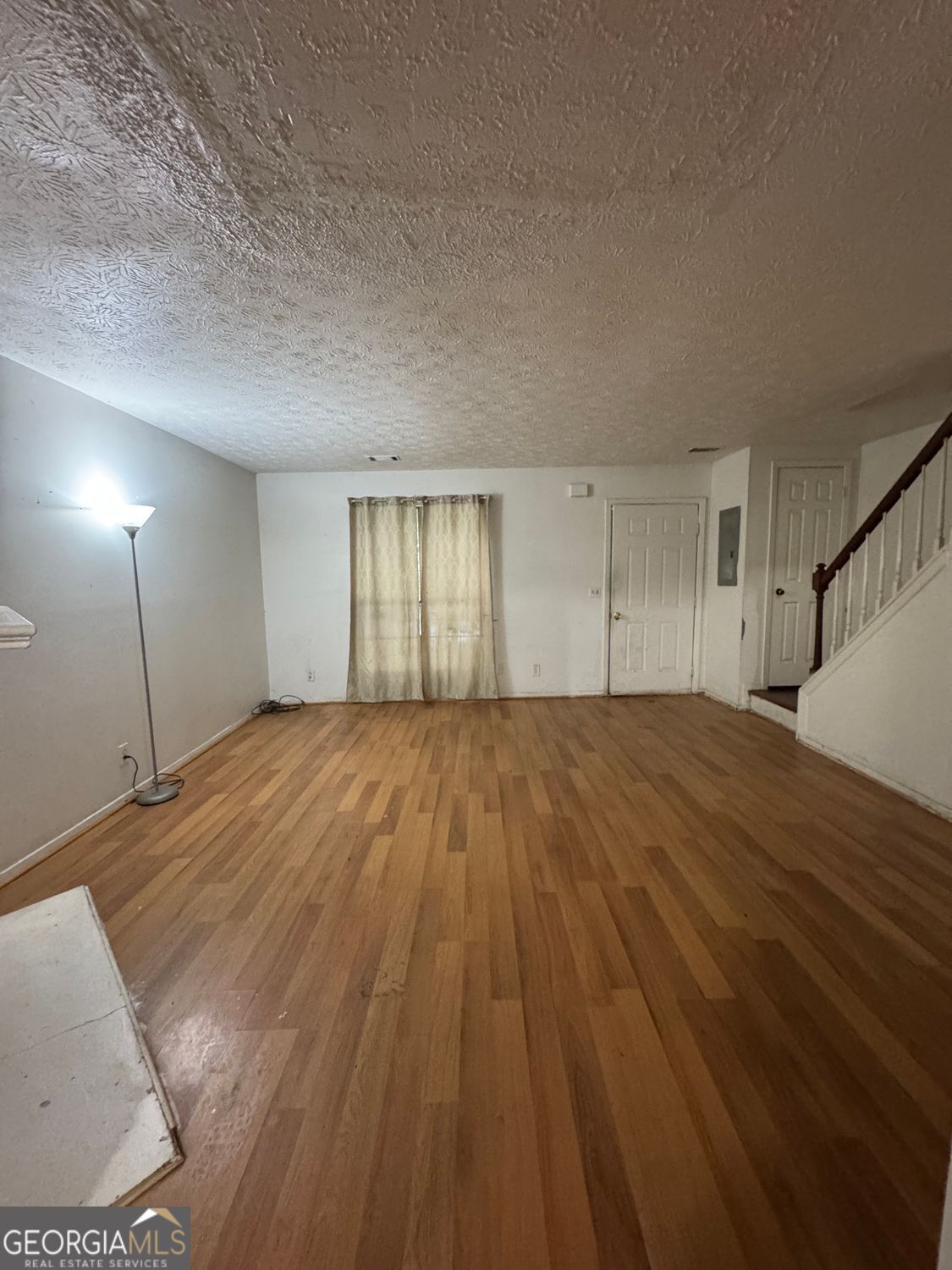 3739 Jamestown CT