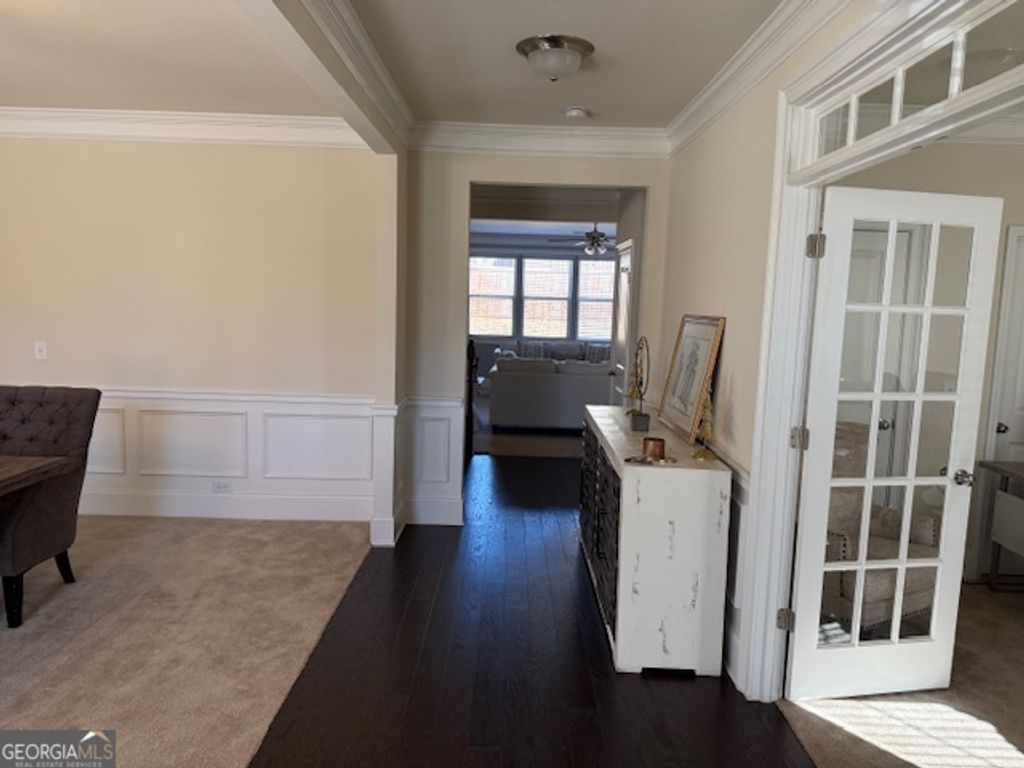 Photo of 325 SAWGRASS View, Fairburn, GA 30213 (MLS # 10657738)