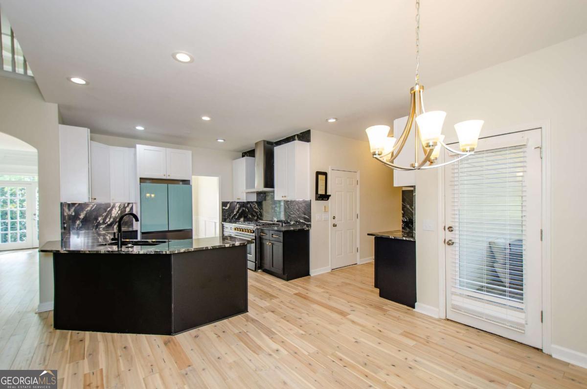 600 Oakmont HL