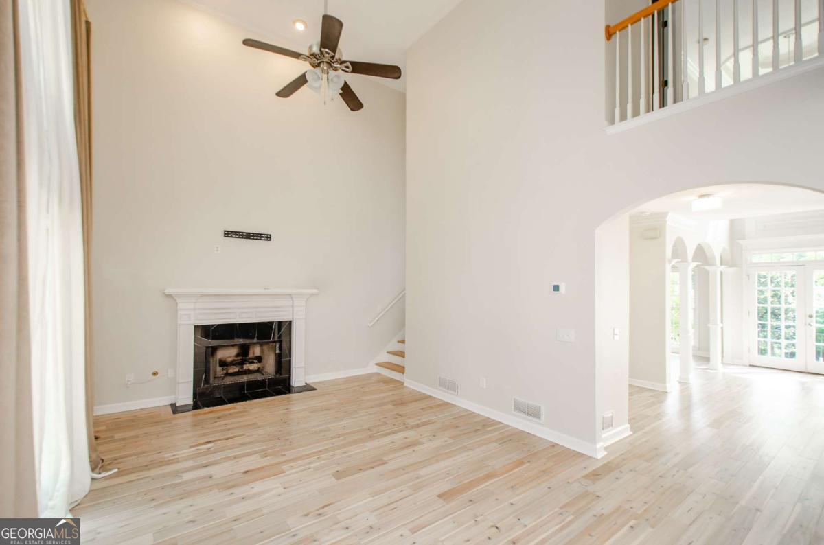 600 Oakmont HL