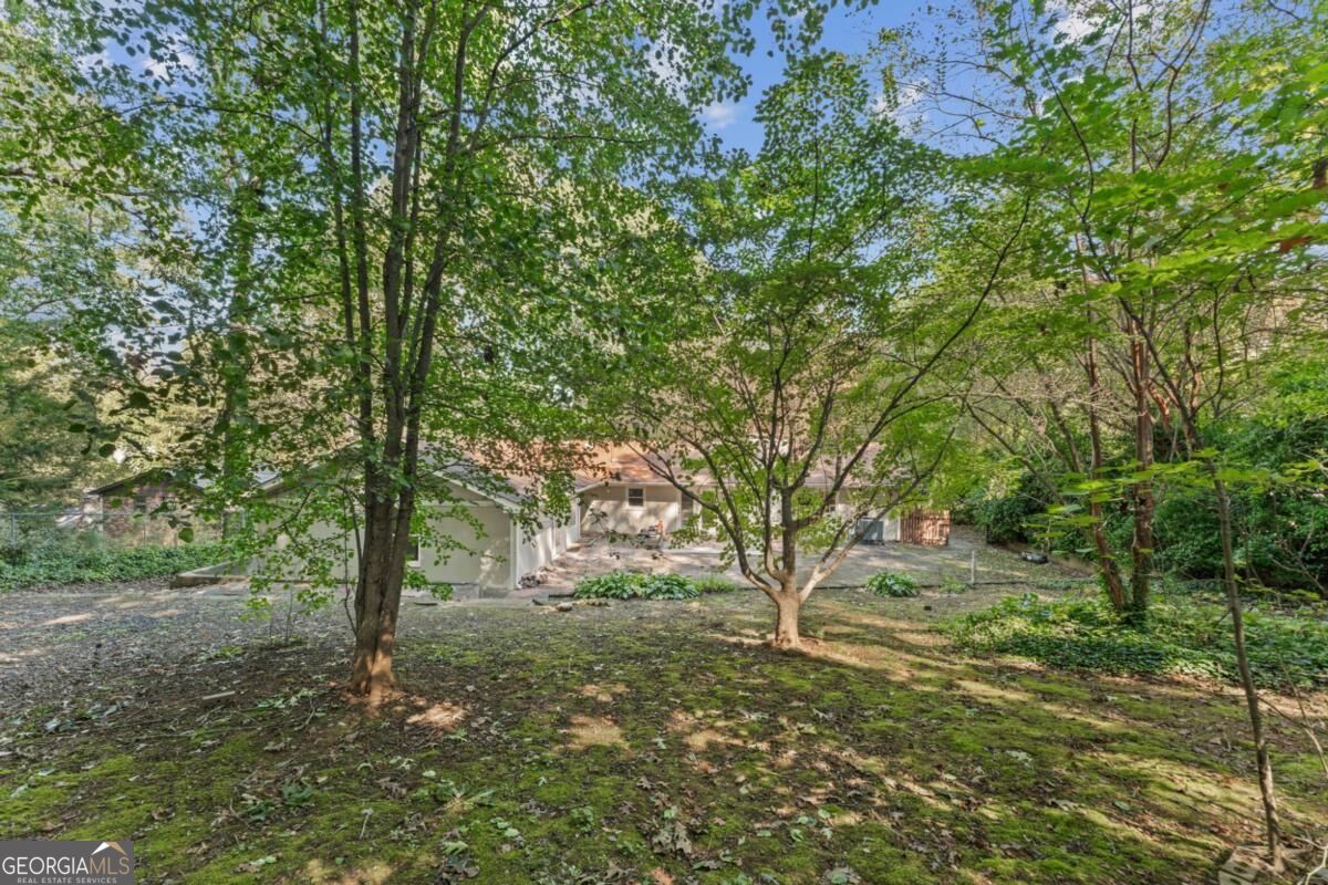 1533 Wildwood DR