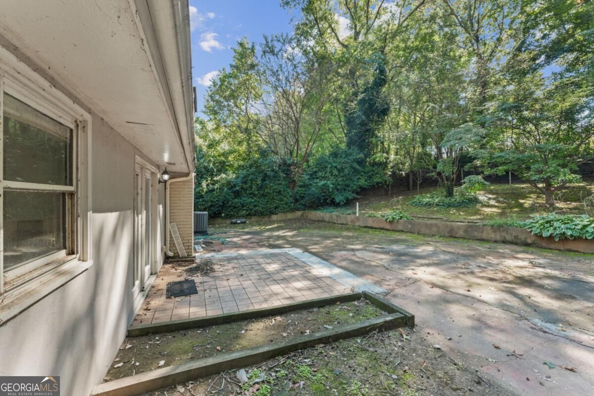 1533 Wildwood DR