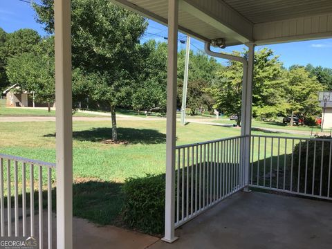 A home in Eastanollee