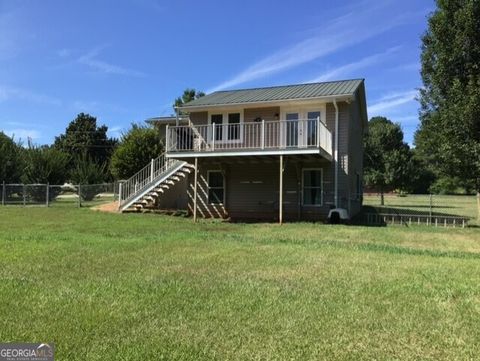 A home in Eastanollee