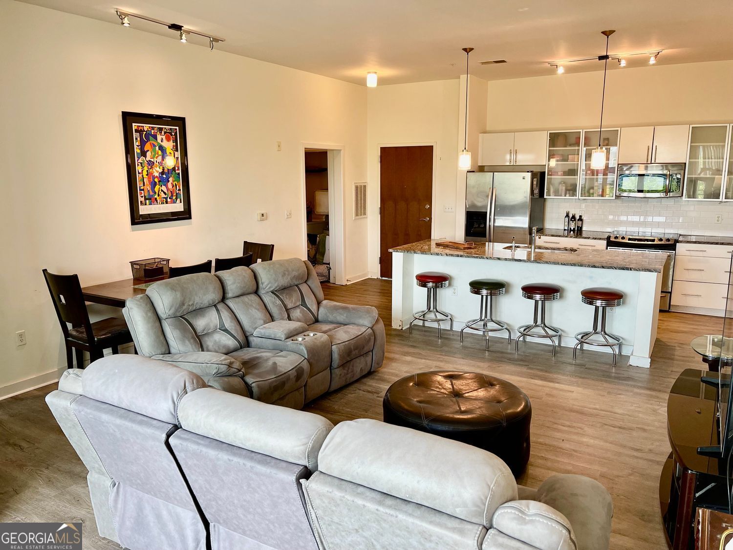 333 Nelson ST SW 336