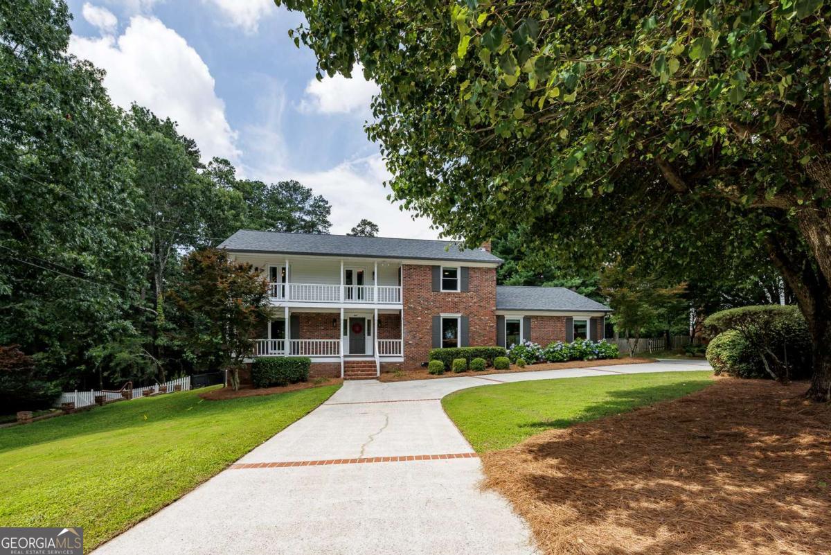 4047 Dunwoody Club DR