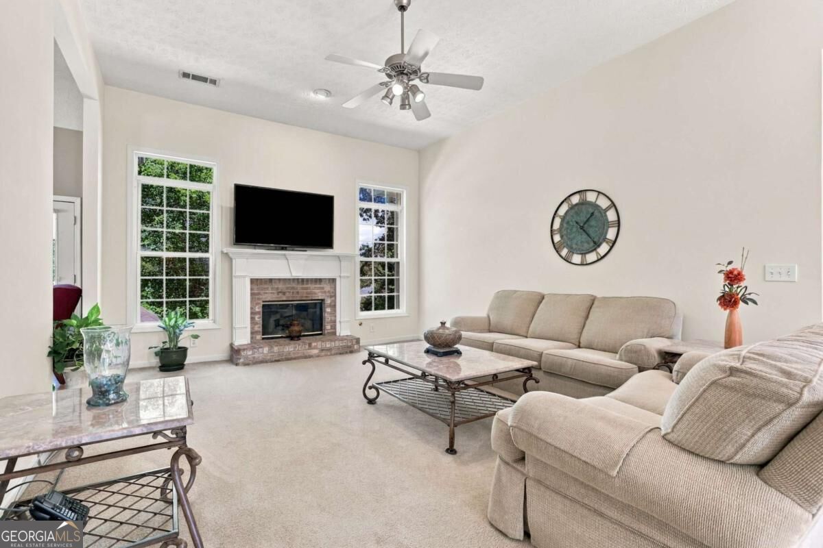 174 Azalea Chase DR
