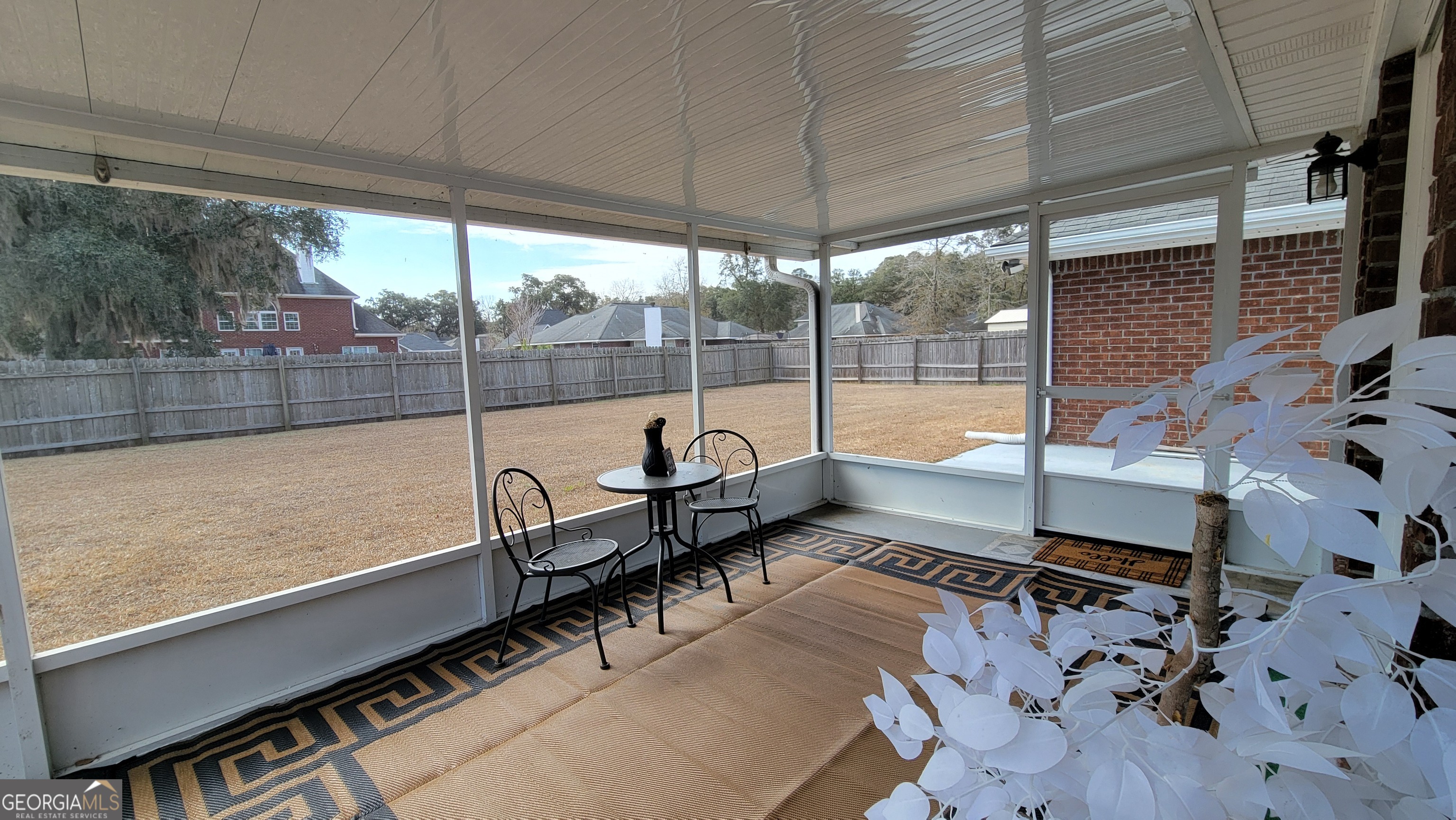 51 Lachlan LN