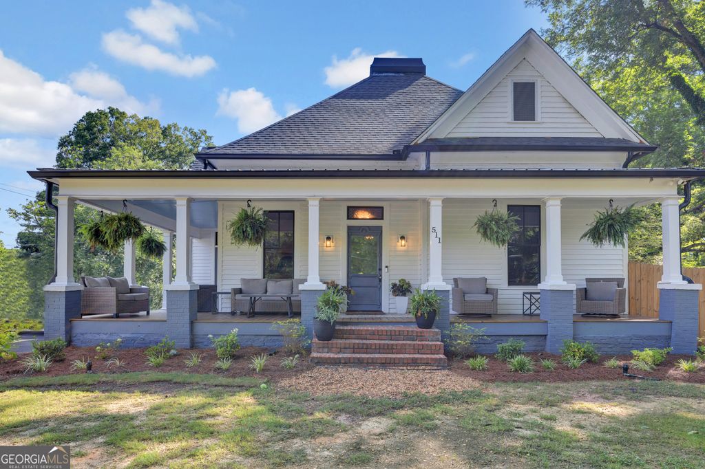 Photo of 511 S Madison Avenue, Monroe, GA 30655 (MLS # 10800491)