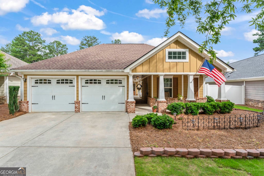 Photo of 140 Cottage Club Drive, Locust Grove, GA 30248 (MLS # 10792361)
