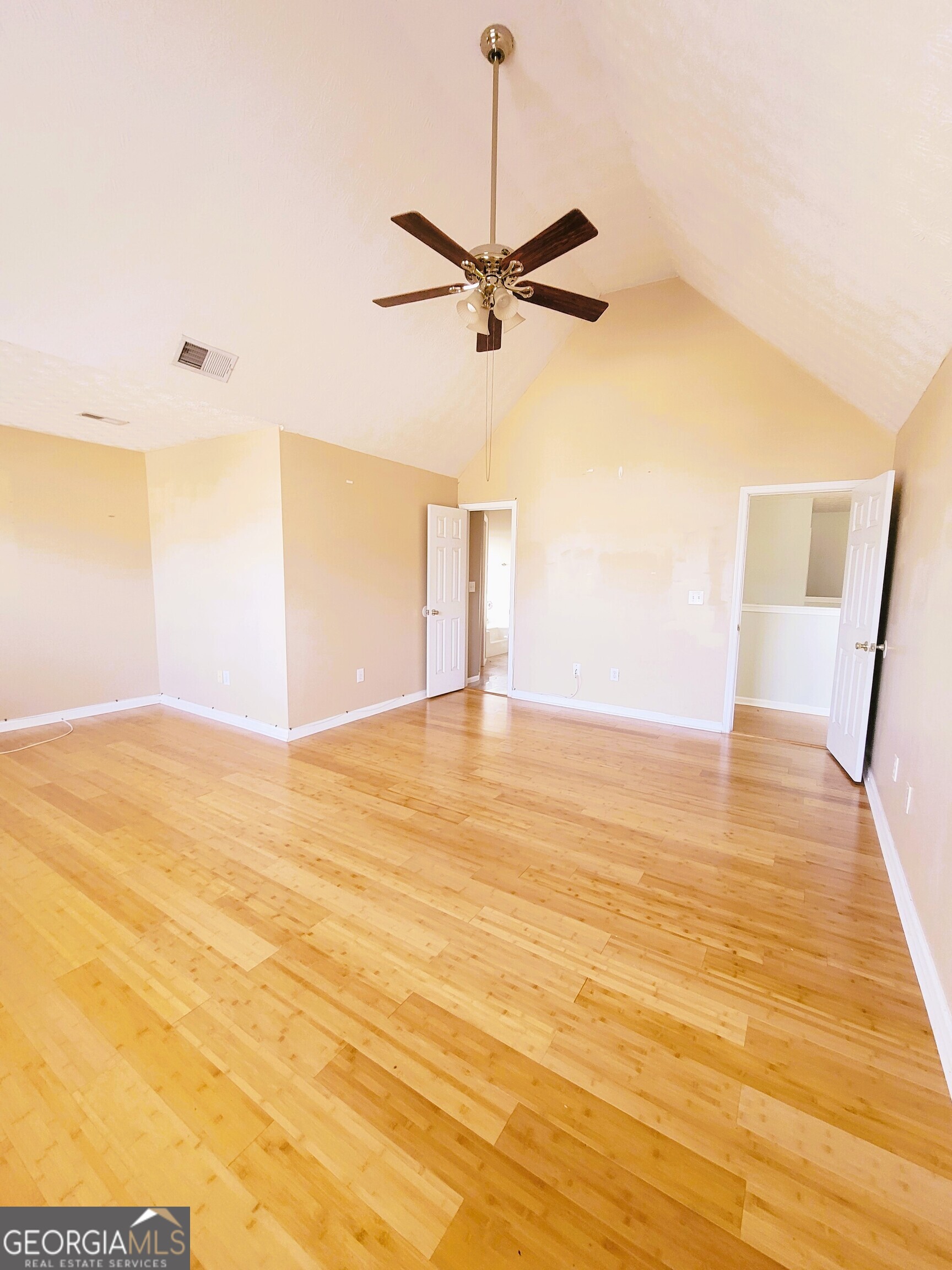 Villas At Overlook - Residential