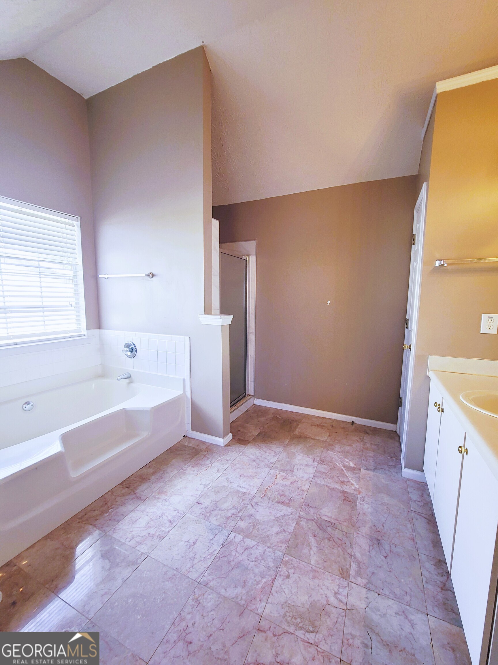 Villas At Overlook - Residential