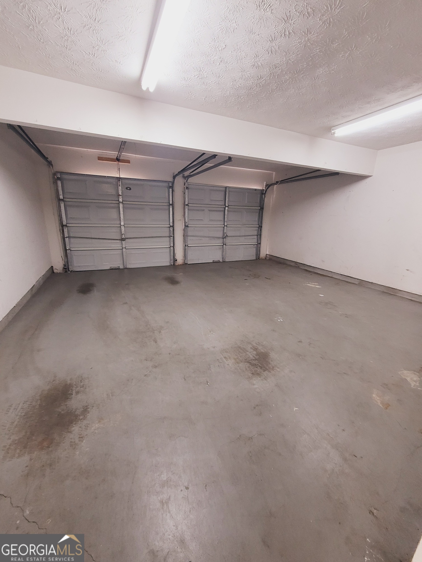 Villas At Overlook - Residential