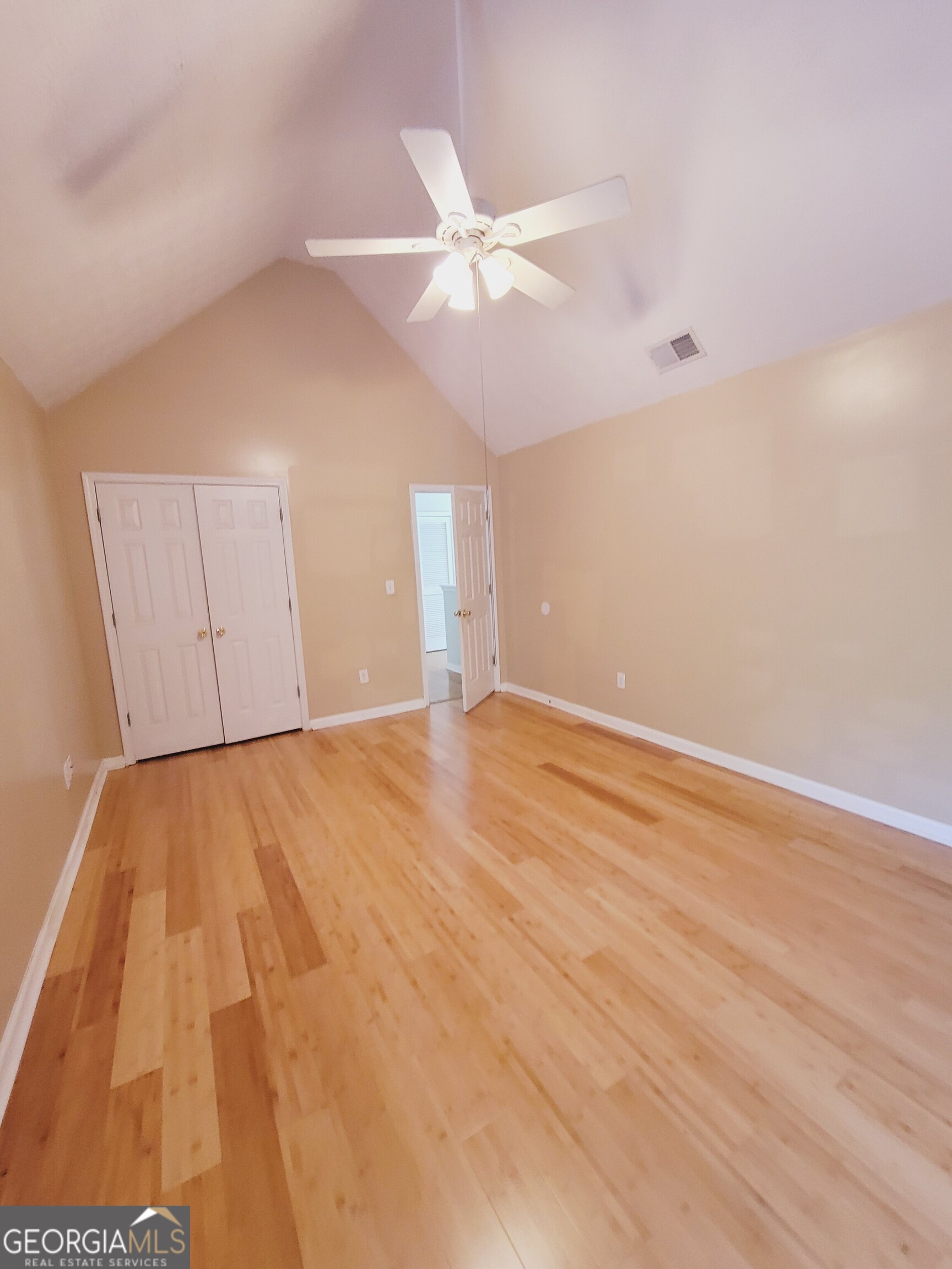 Villas At Overlook - Residential