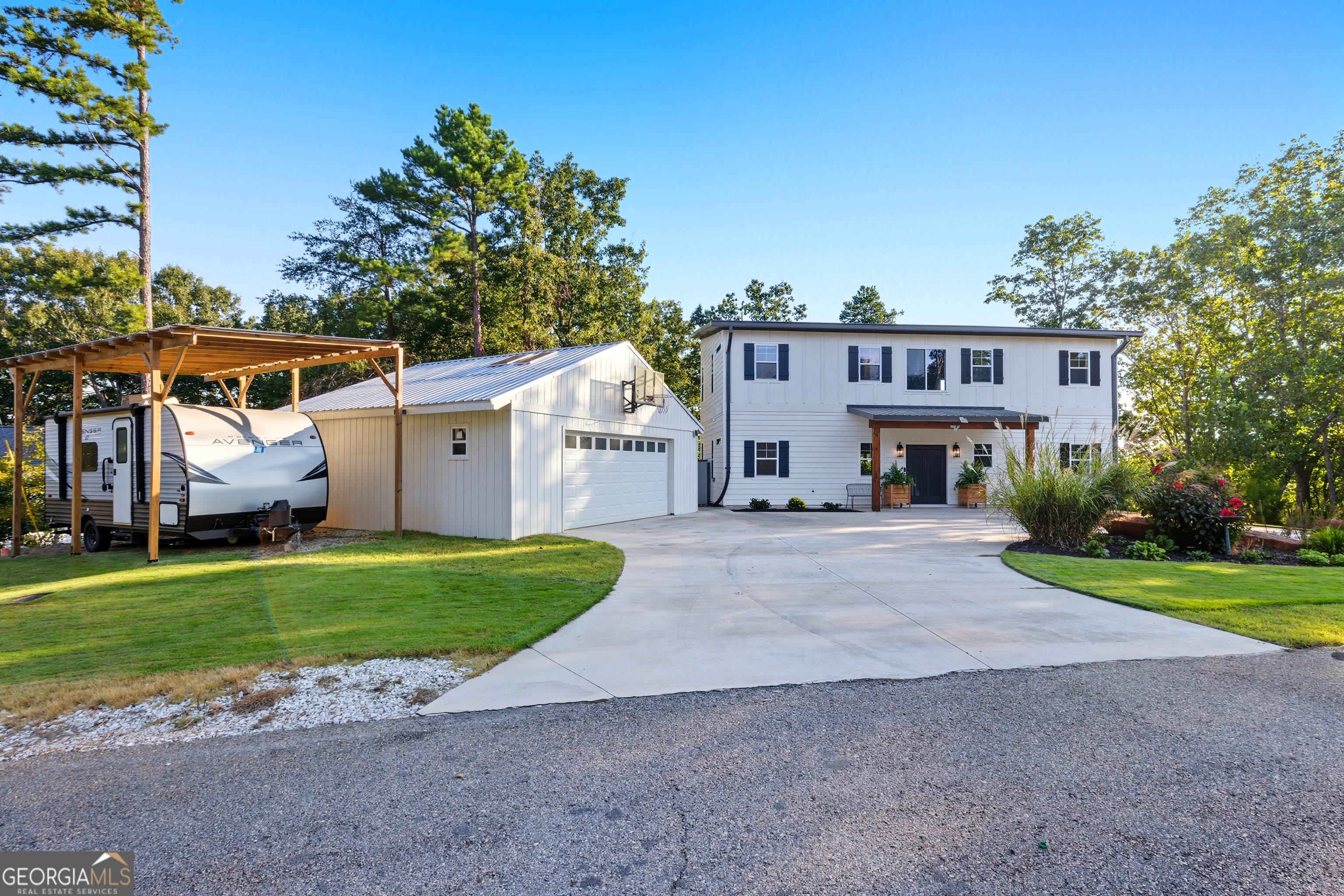929 Crescent DR