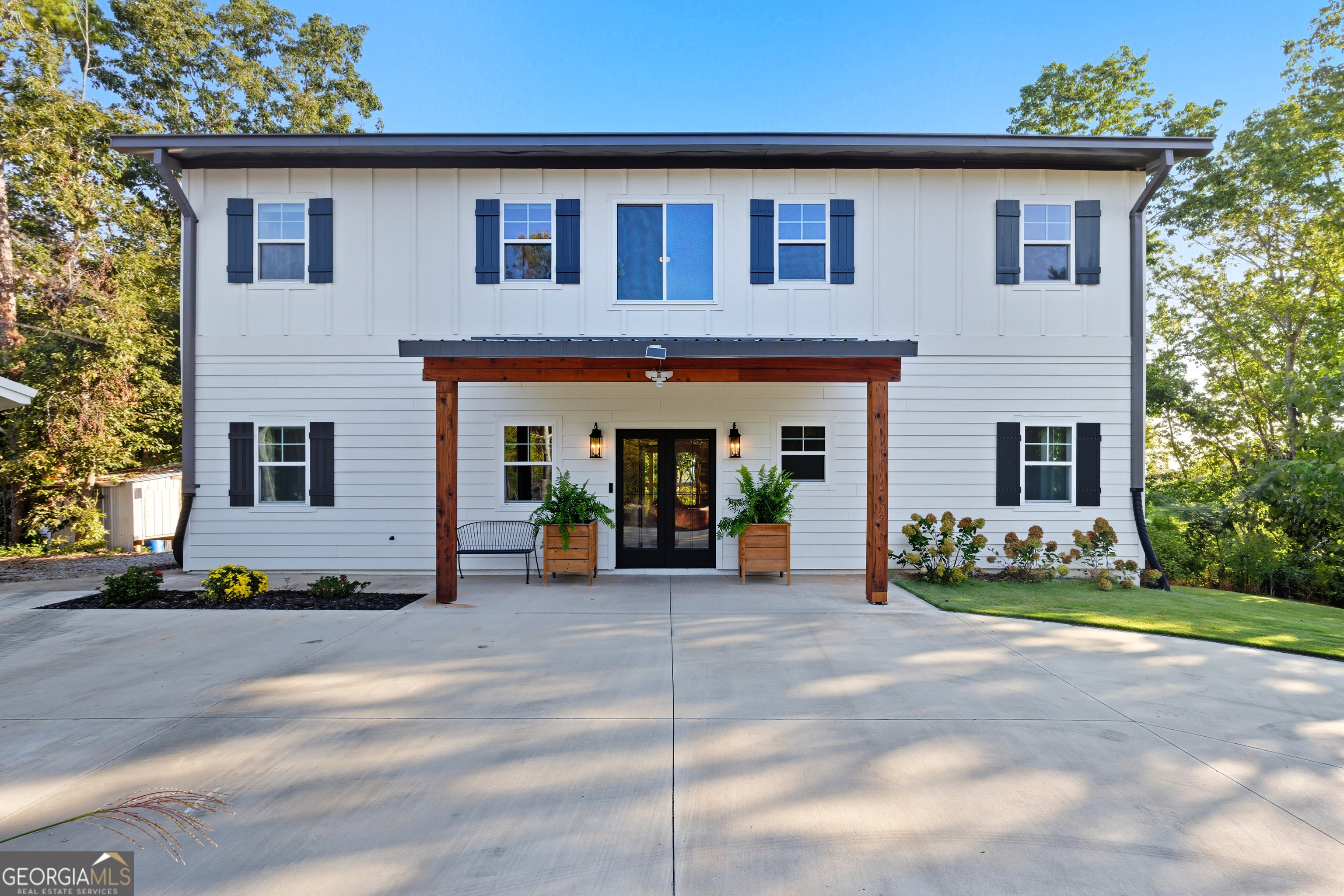 929 Crescent DR