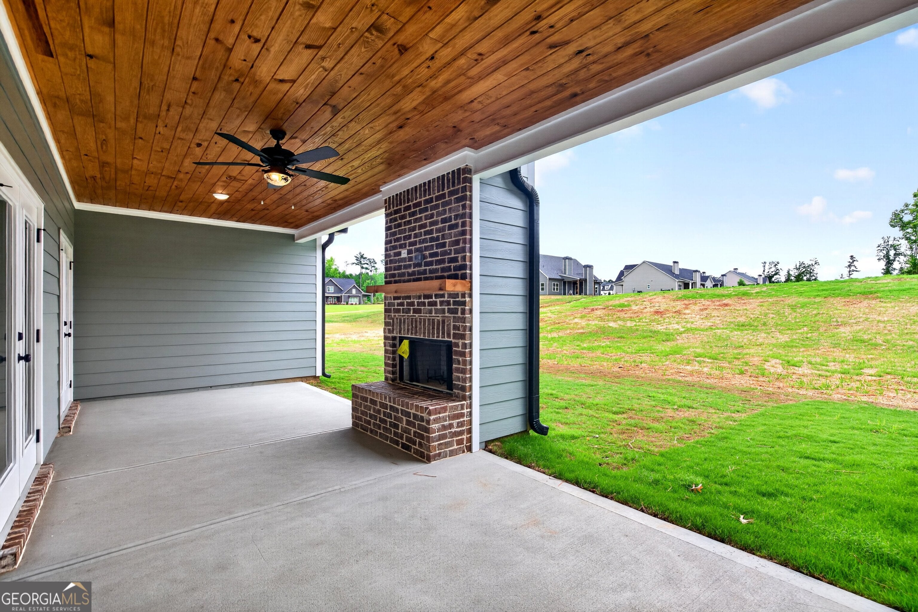 332 Cammie WAY