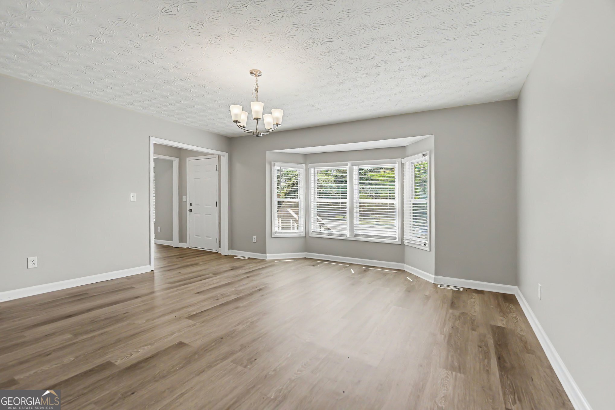 150 James CT
