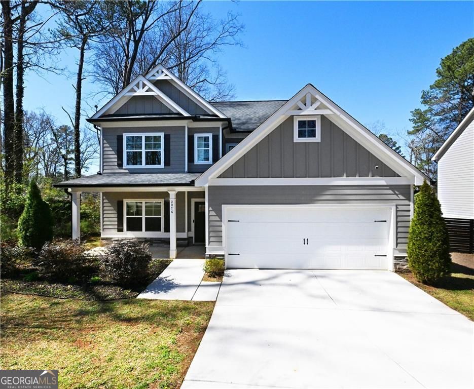 2076 Greenridge RD SE