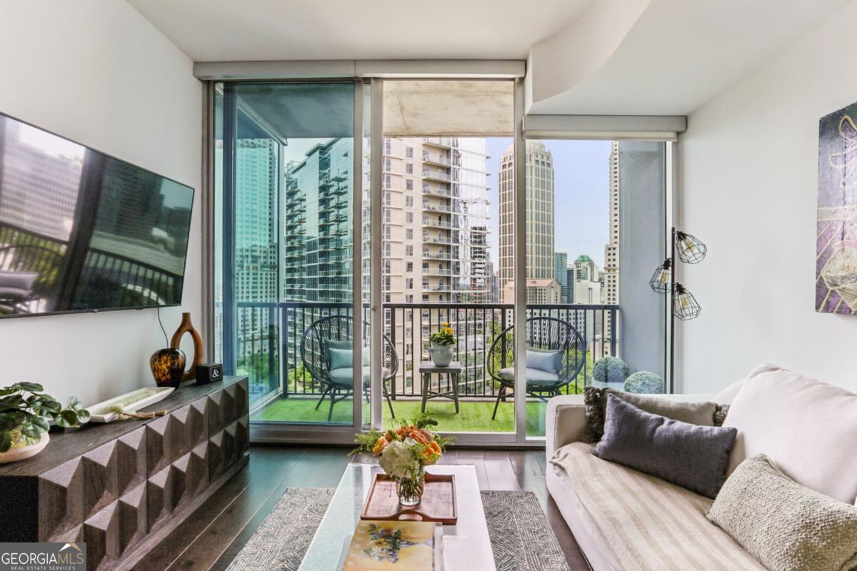 1080 Peachtree ST NE 1314