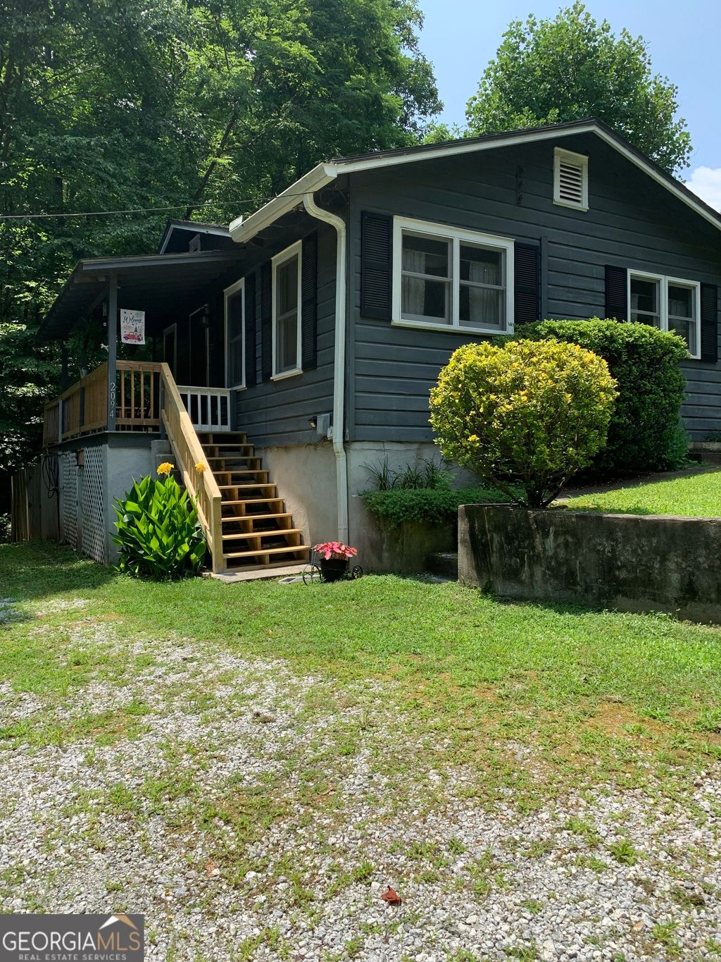 Photo of 2094 Pinnacle Drive, Clayton, GA 30525 (MLS # 10713050)