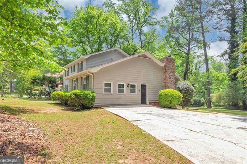 4261 AUTUMN HILL DR
