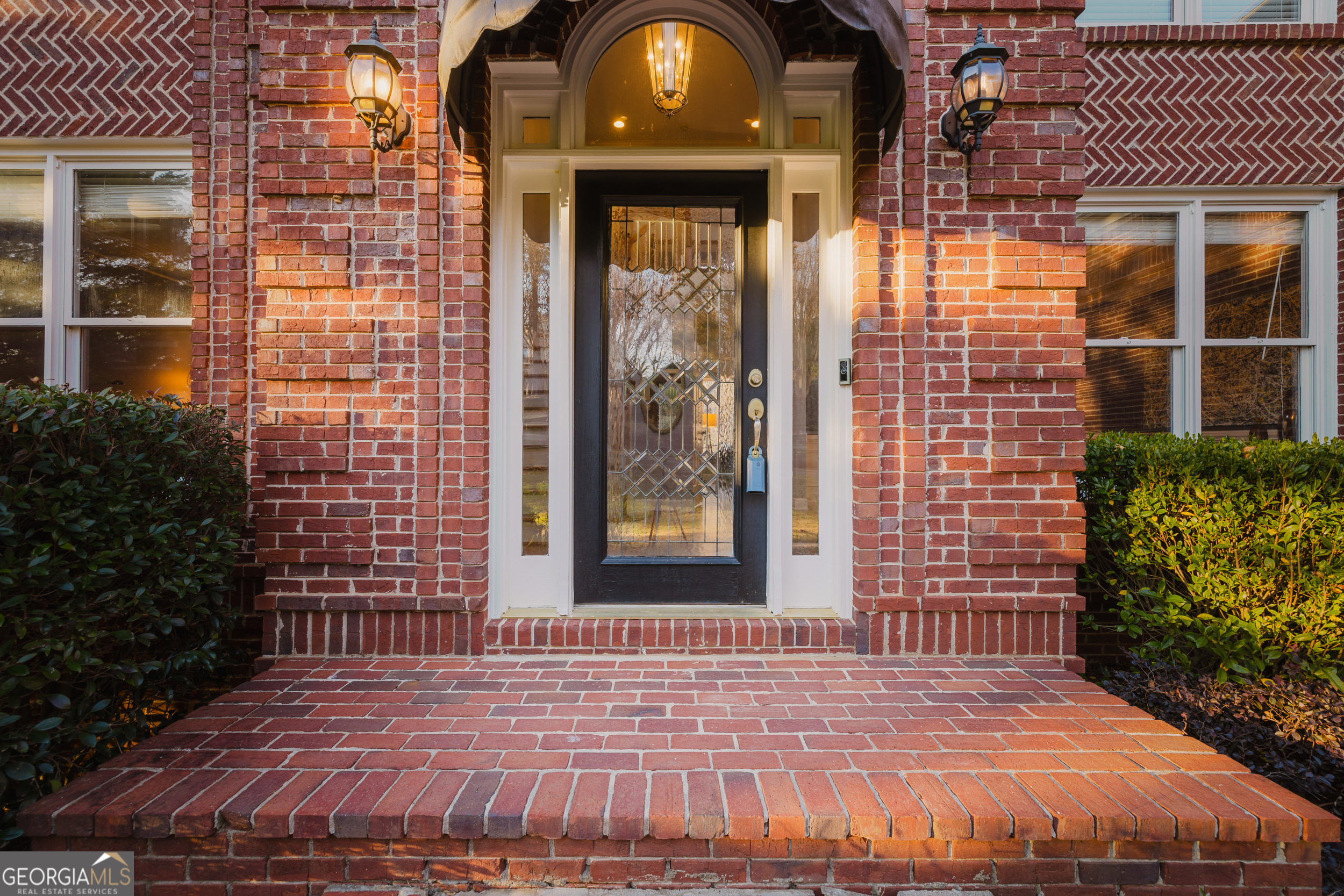 5020 Hickory Hills DR