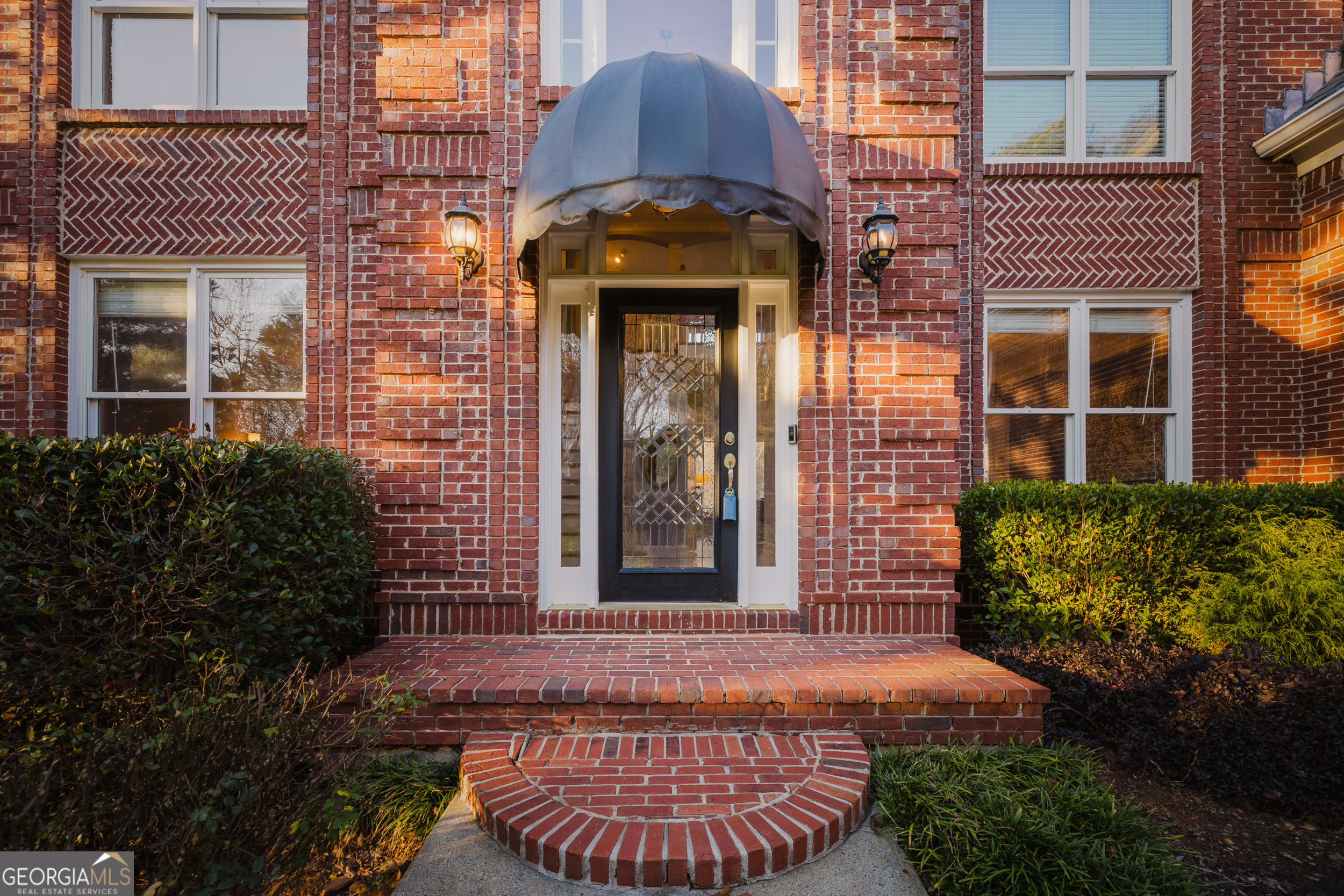 5020 Hickory Hills DR