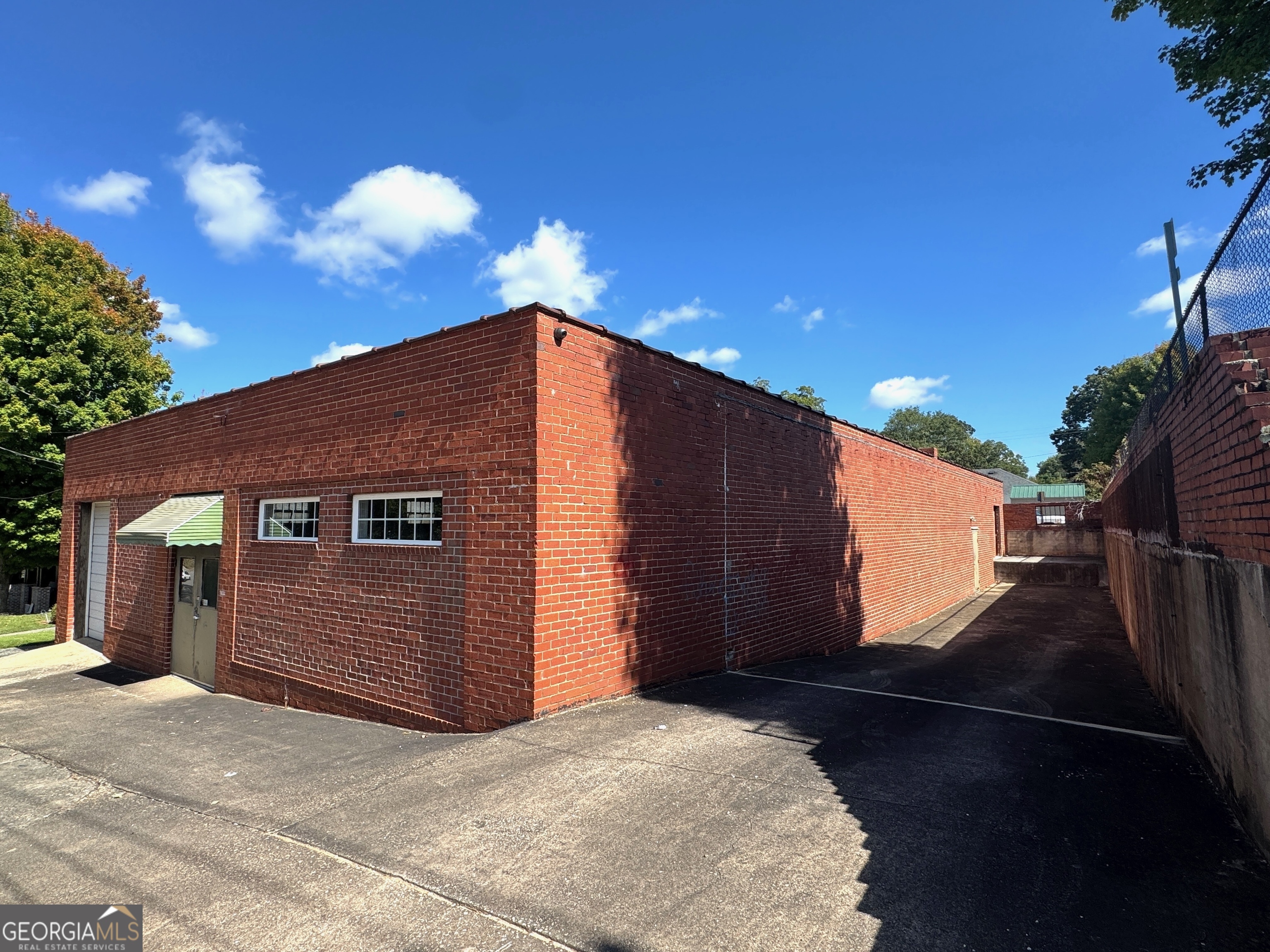 344 Northside DR