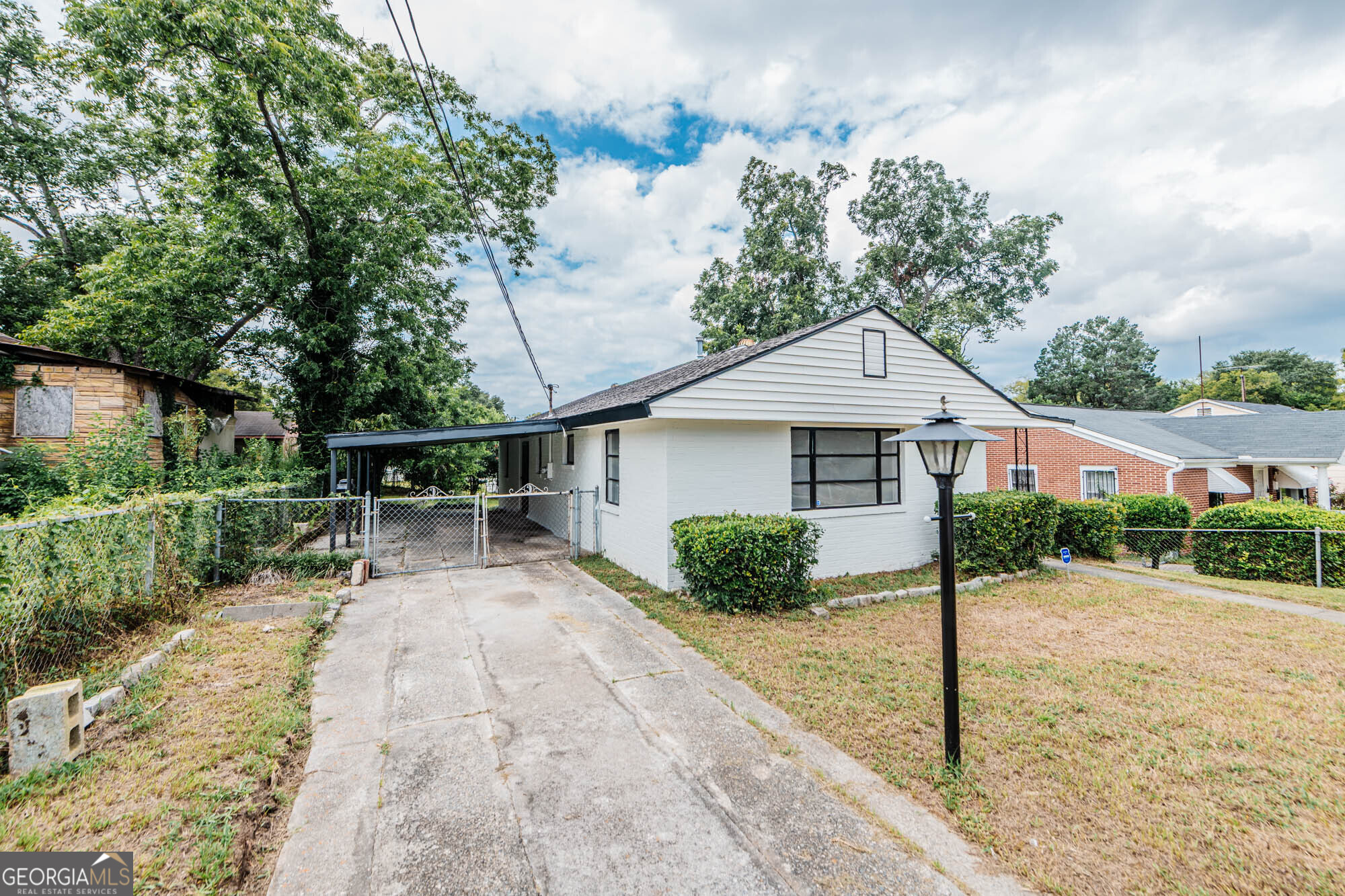 1485 Brentwood AVE