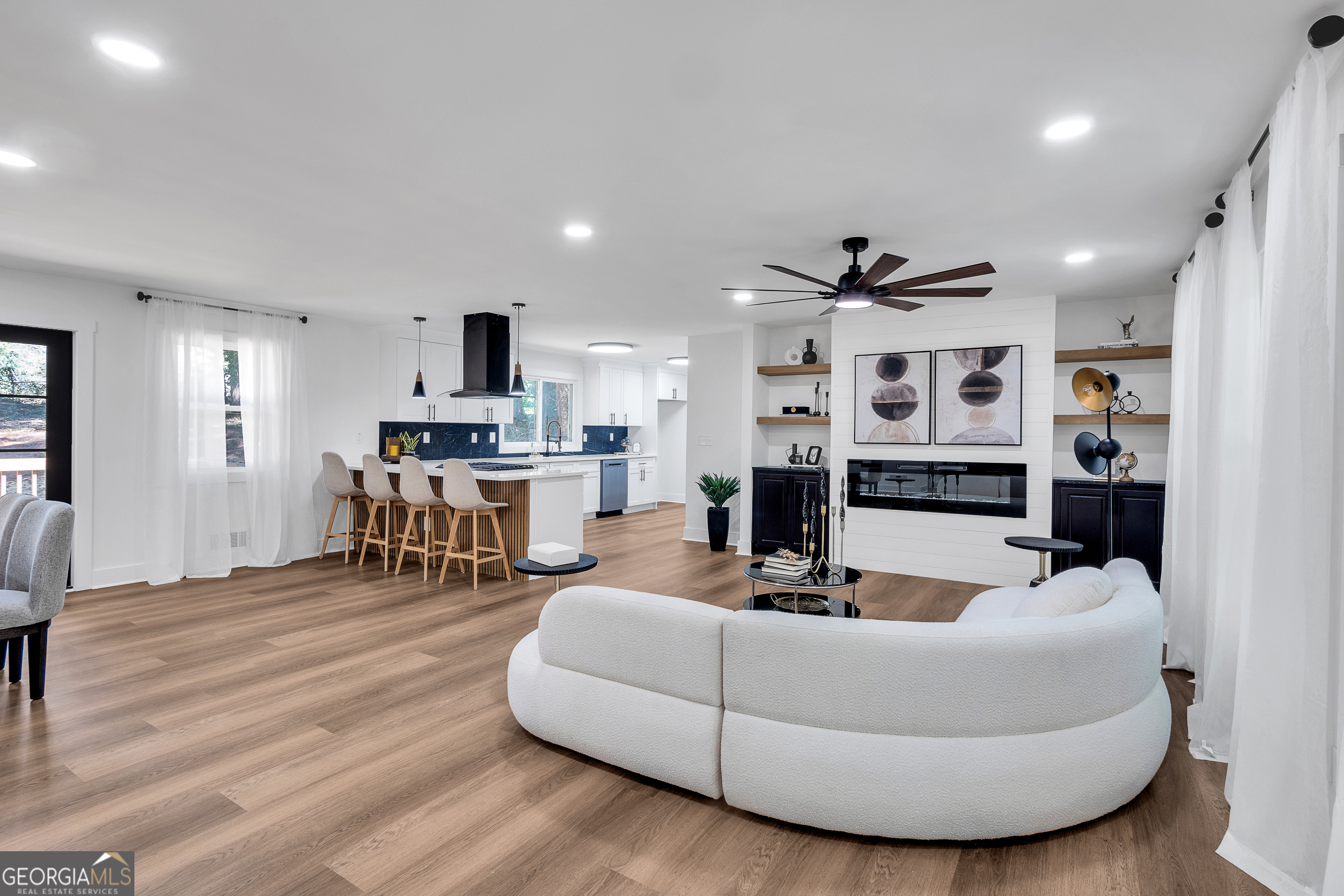 Holly Lane Estates - Residential