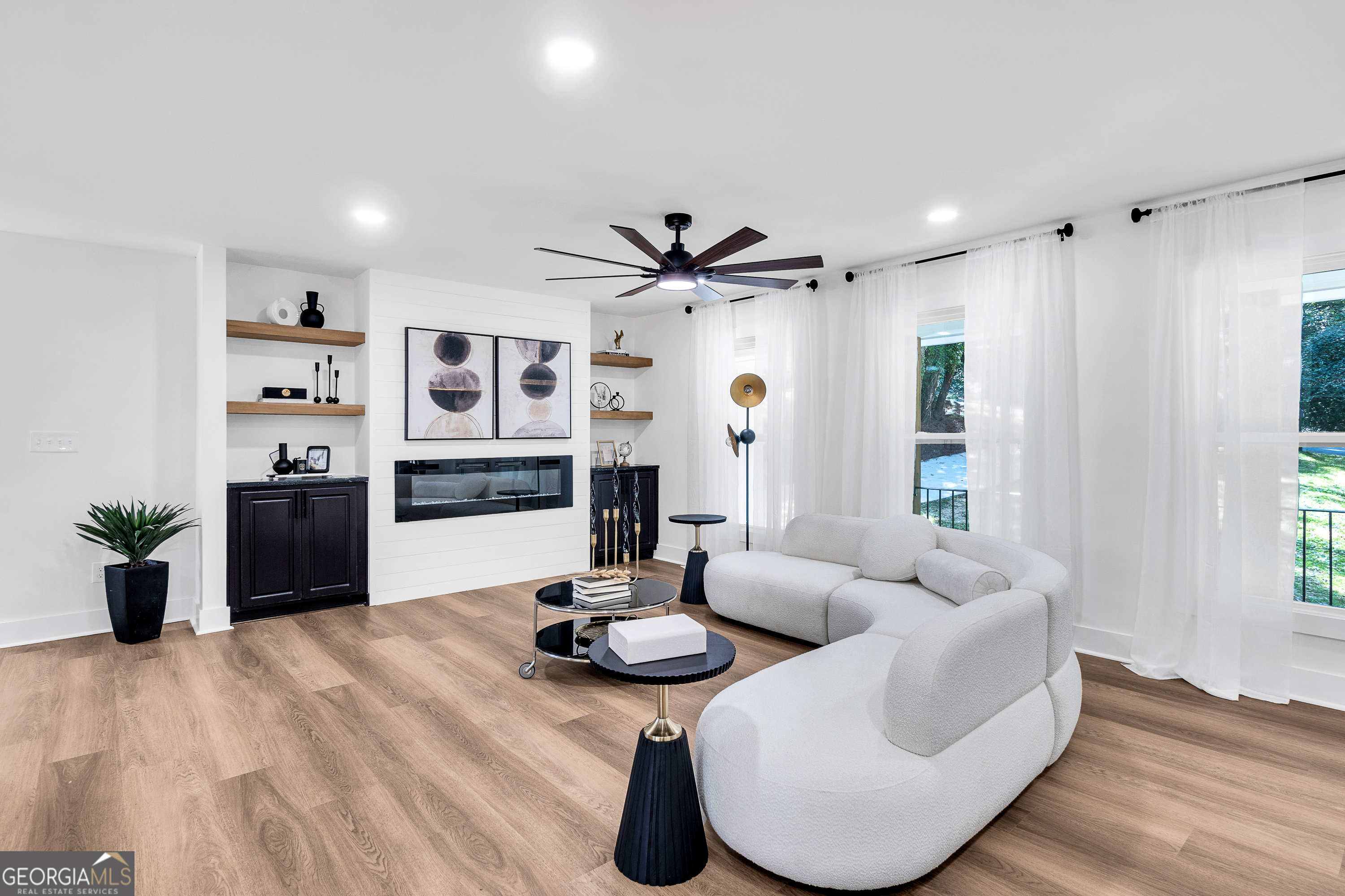 Holly Lane Estates - Residential