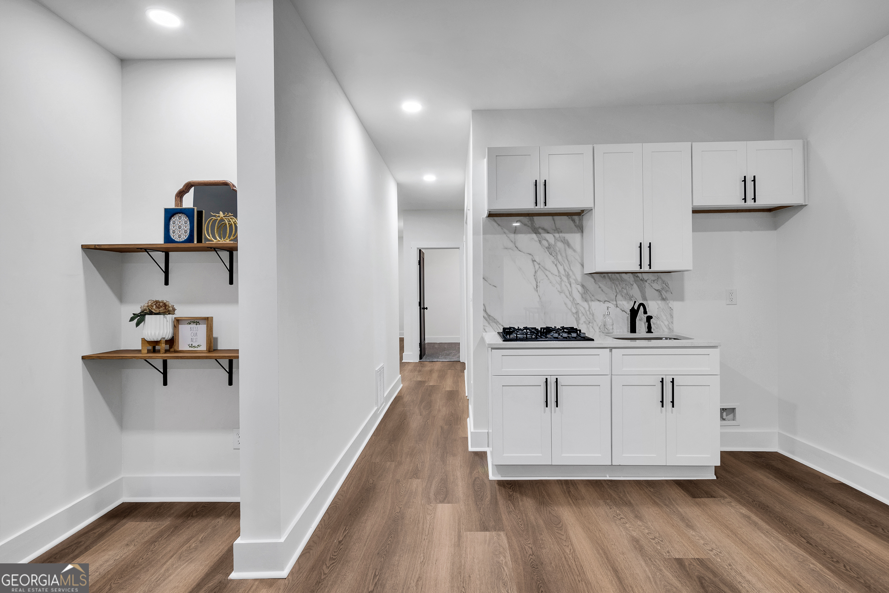 Holly Lane Estates - Residential