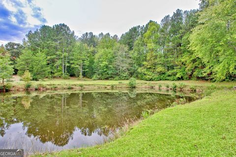 A home in Newnan