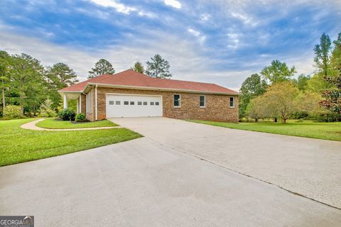 A home in Newnan