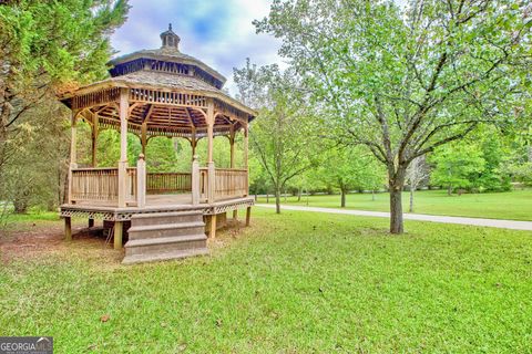 A home in Newnan