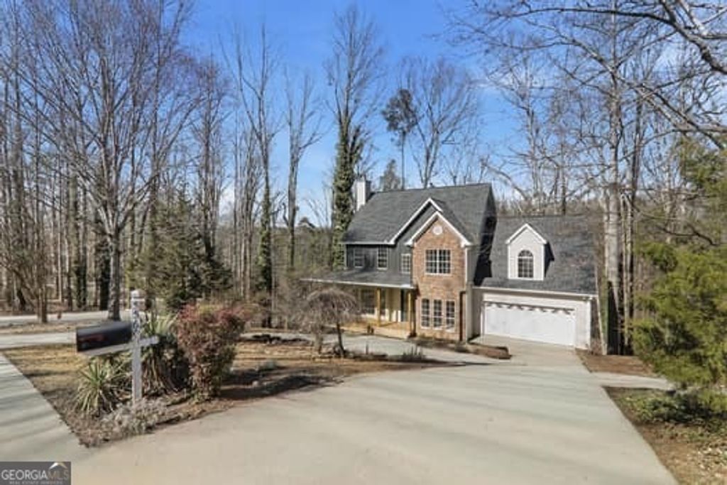 Photo of 5560 PILGRIM POINT Extension, Cumming, GA 30041 (MLS # 10767423)
