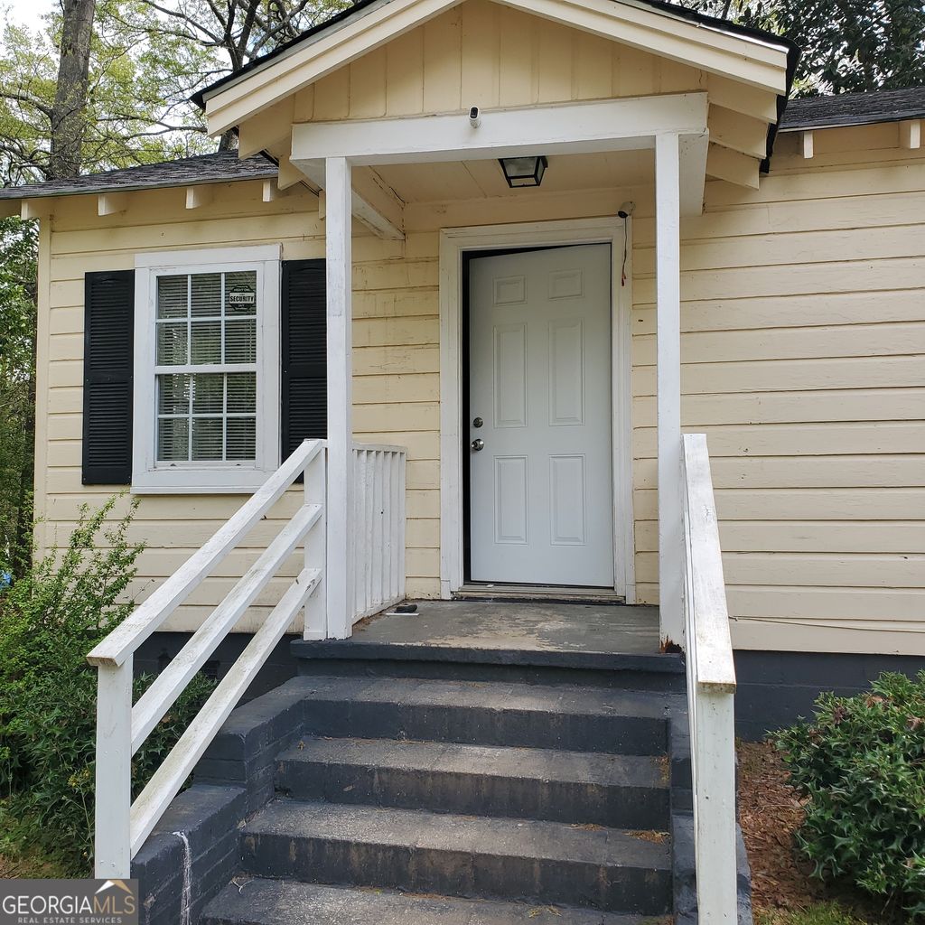 Photo of 610 Lane Street, Griffin, GA 30223 (MLS # 10770821)