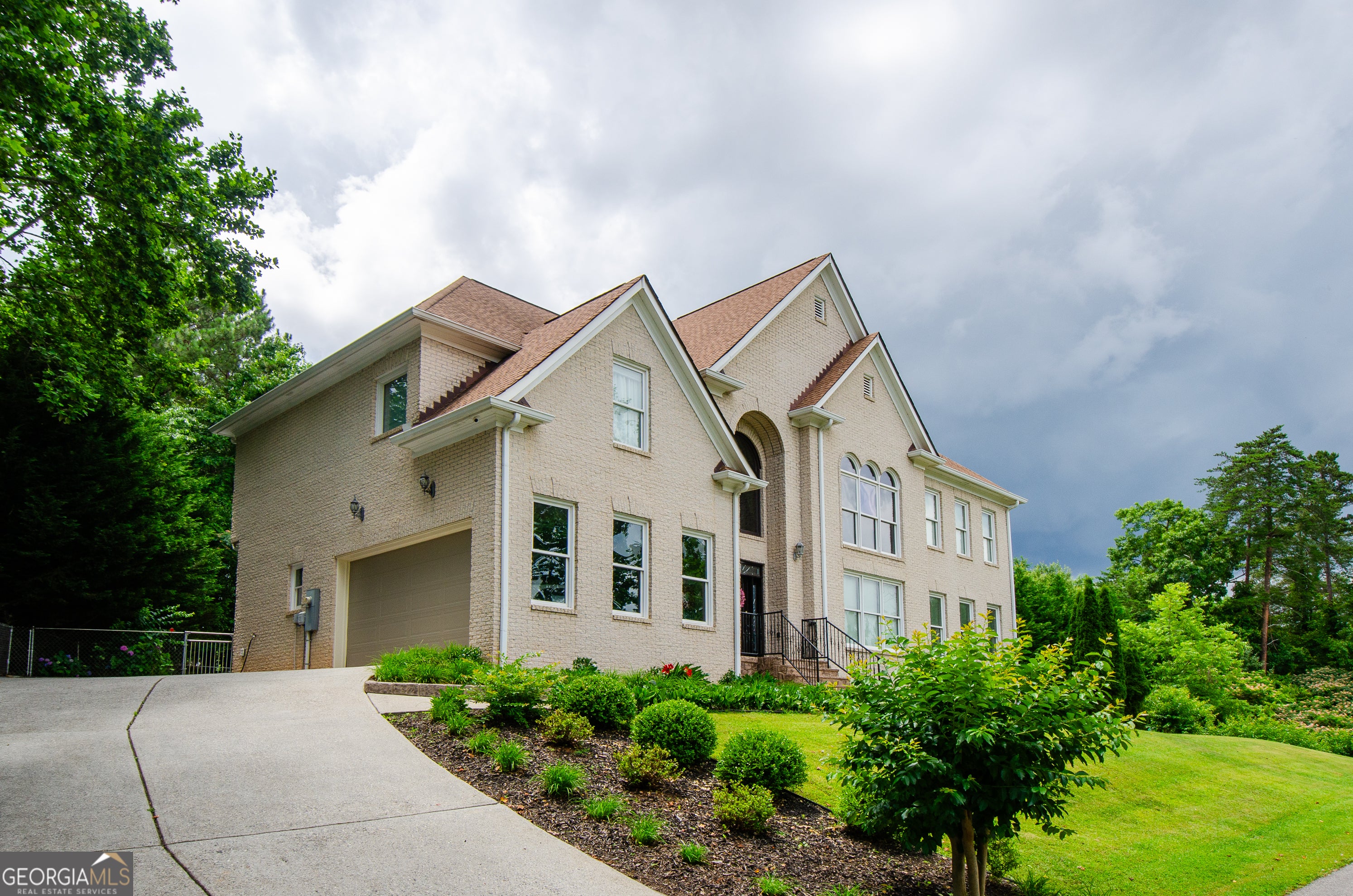 2120 Shaffer RD