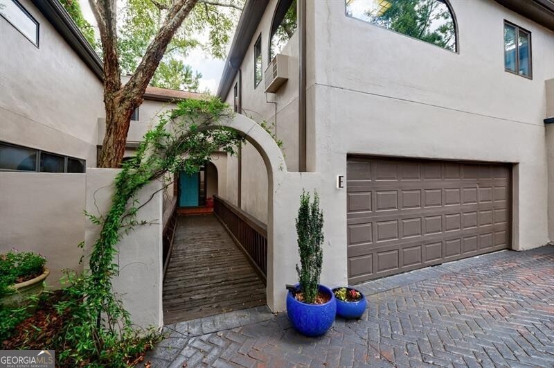 3491 Roswell RD NE E