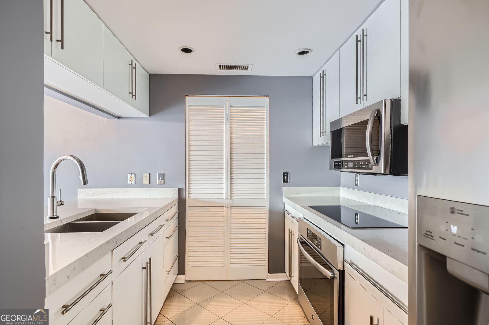 3481 Lakeside DR NE 1107