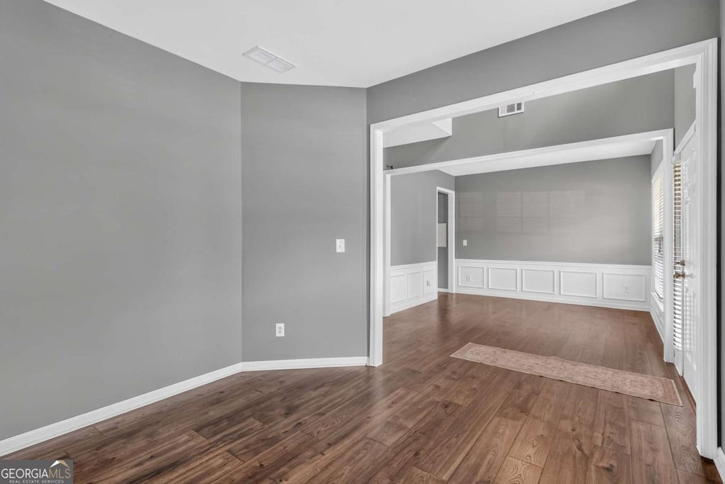 Photo of 112 Towey Trail, Woodstock, GA 30188 (MLS # 10796936)