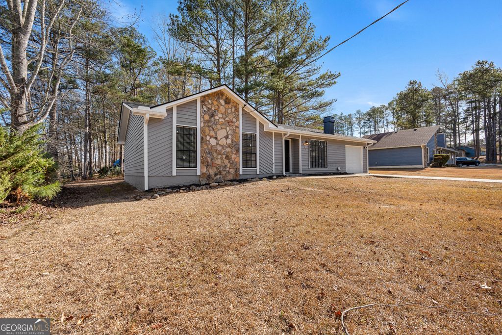 Photo of 6955 Hassana Lane, Fairburn, GA 30213 (MLS # 10661050)