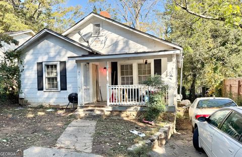 Photo of 302 W Callahan Street NE, Rome, GA 30161 (MLS # 10646700)