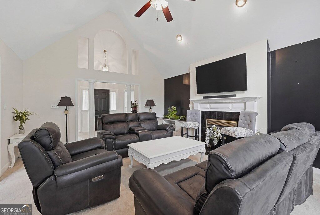 2810 Doublegate DR