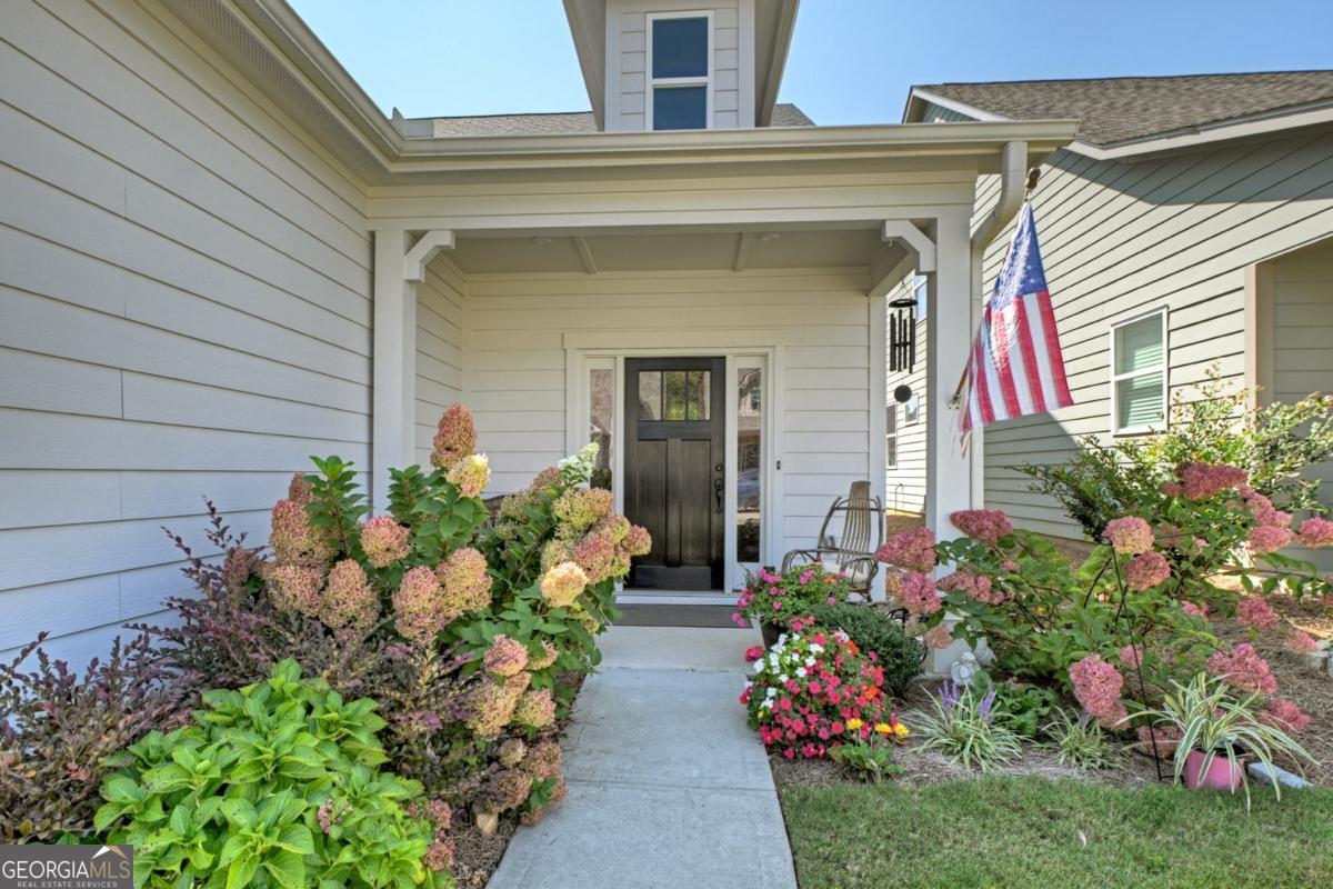 235 Mountain BLVD