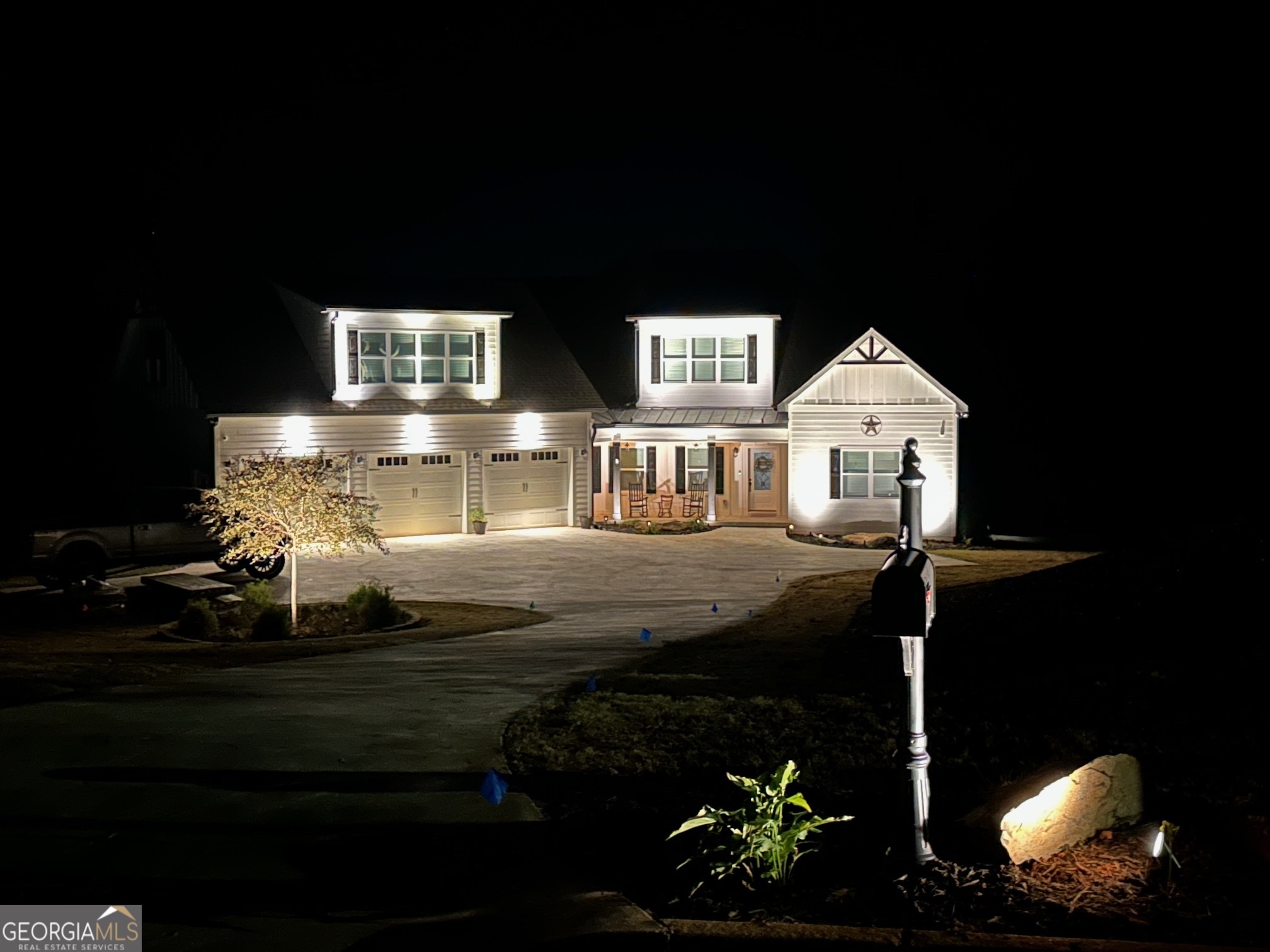215 Walden Pond TRL