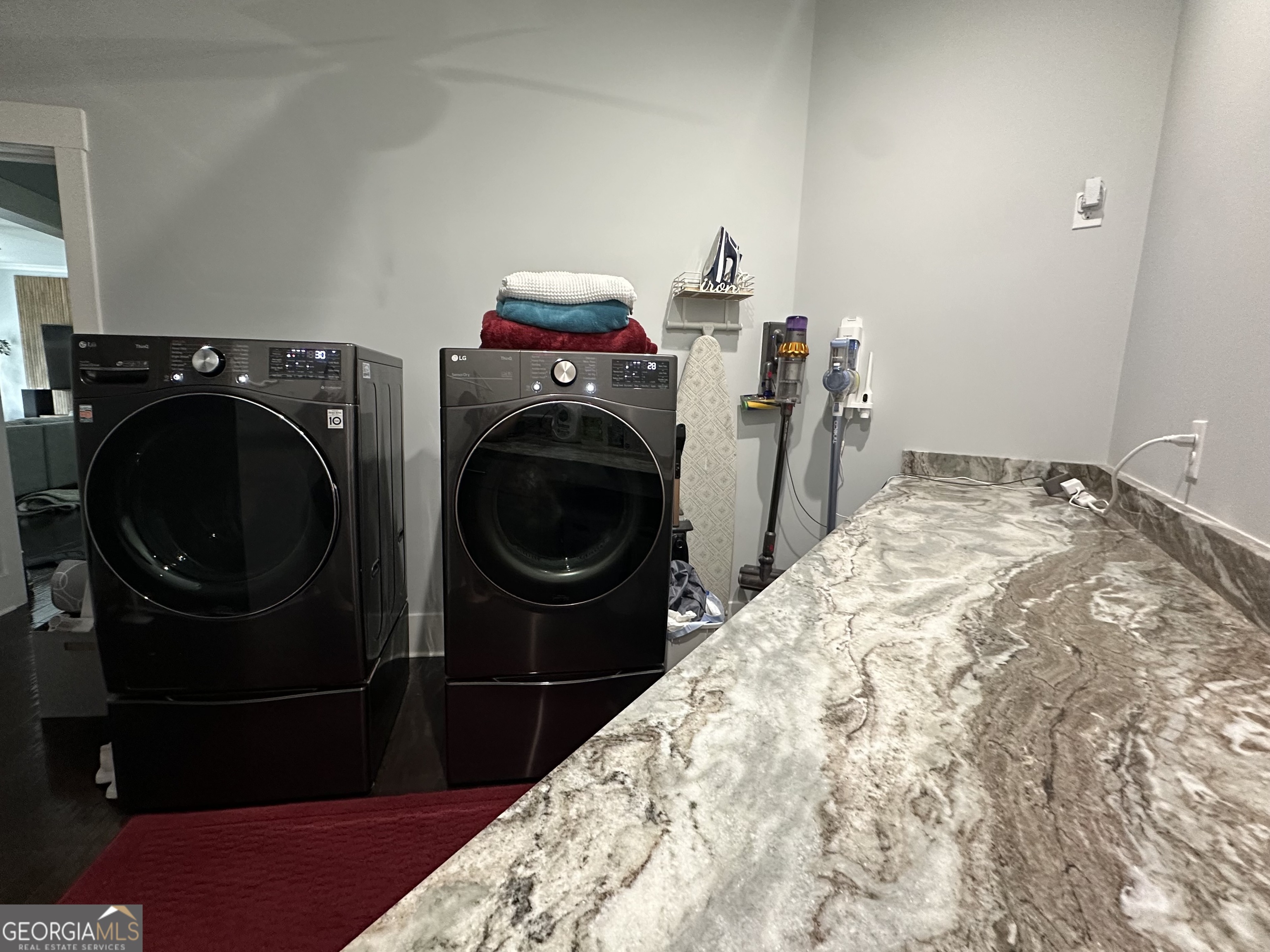 215 Walden Pond TRL