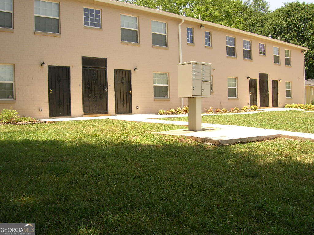 This one bedroom apartment across from Rodney Cook park has amazing views of the city! Great location - within a few minutes' walk from Clark Atlanta University, GWCC, Mercedes-Benz Stadium and 2 MARTA rail stations. The apartment has fresh paint, laminate wood flooring, washer and dryer, dishwasher. Water and sewer included, tenants are responsible for electricity (the apartment is all-electric). A one-time admin fee of $120 will apply at lease signing. Application fee is $85.