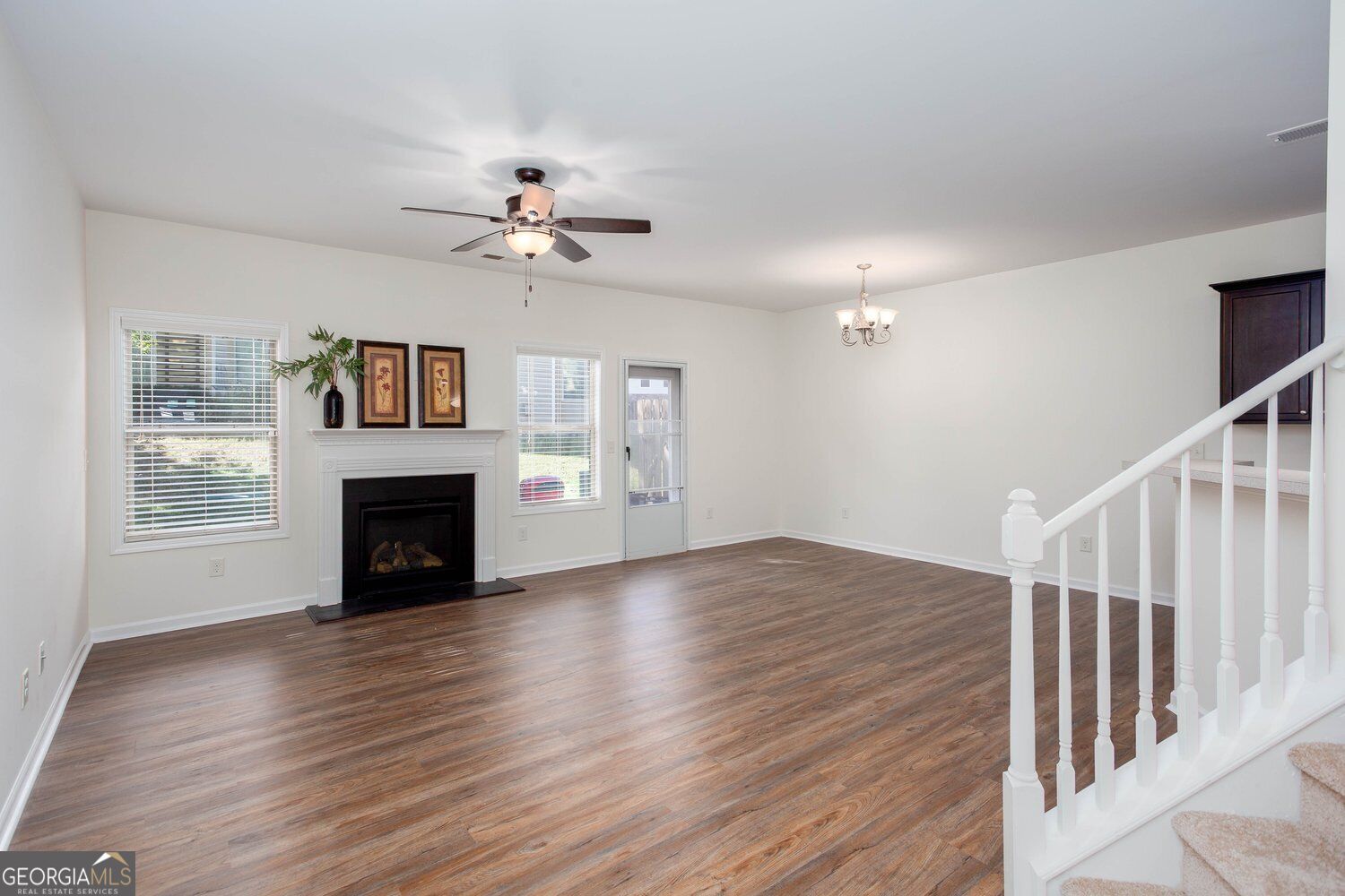 231 Bobbie WAY